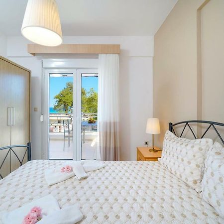 L&K Apartment Golden Beach Chrysi Ammoudia Bagian luar foto